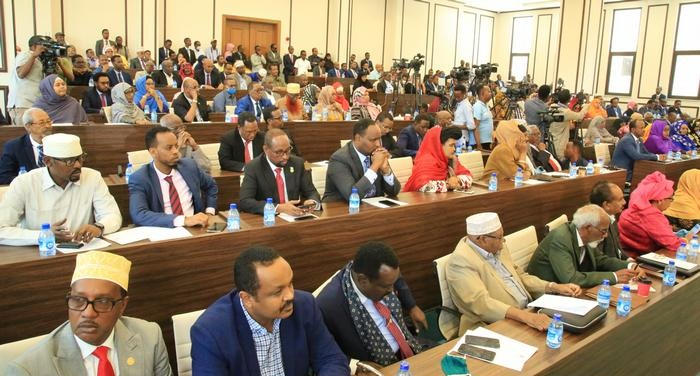 , قبل يومين من نهاية ولايته.. الرئيس الصومالي يتبرأ من إفشال إجراء الانتخابات في موعدها