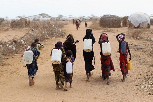 , الحكومة الصومالية تبحث باجتماع طارئ حالات الجفاف في &#8220;جوبا وغدو&#8221;