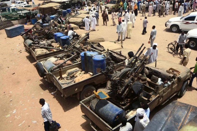 , السودان.. عشرات القتلى والجرحى في مواجهات بين مليشيات قبلية بعاصمة غرب دارفور