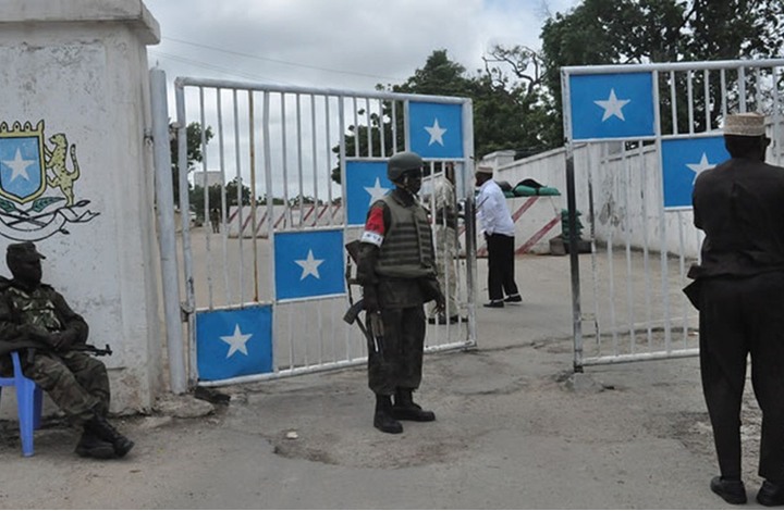 , بعد تمديد البرلمان للرئيس.. هل يدخل الصومال في حرب أهلية؟
