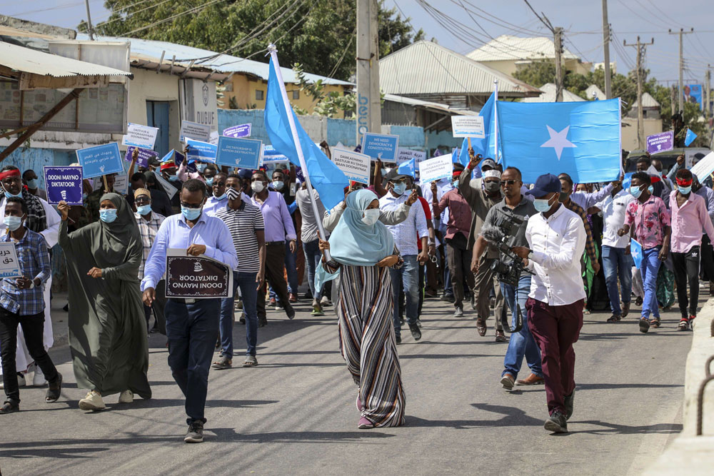 , هل يقرب الانسداد السياسي مسار الأزمة في الصومال من التدويل؟