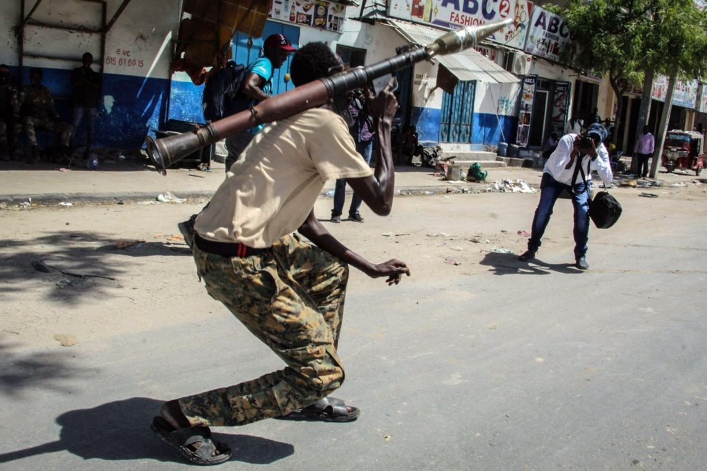 , الأزمة الداخلية للصومال تفاقم أخطار انعدام الأمن في القرن الأفريقي