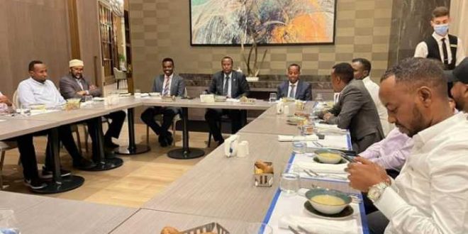 , رئيس هيرشبيلي يلتقي جالية الولاية في تركيا ويدعو التجار للاستثمار في الصومال