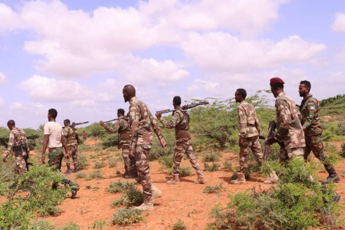 , مقتل جنديين جراء اطلاق وحدات من الجيش الصومالي النار ليلة إحياء عيد الإستقلال