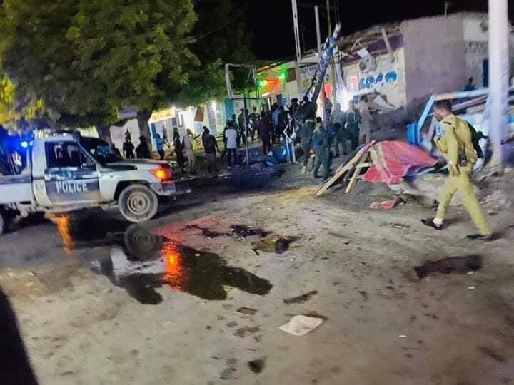 , قتلى وجرحى بتفجير إرهابي وسط الصومال