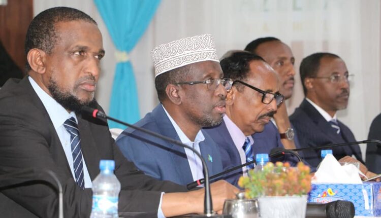 , اتحاد المرشحين الرئاسيين المعارض يرحب بإقالة مسؤولين في وكالة المخابرات الصومالية