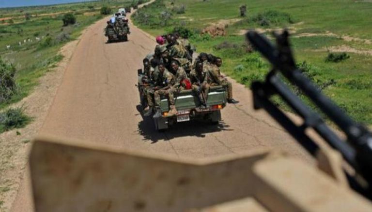 , اندلاع قتال عنيف بين قوات الأمن وعناصر حركة الشباب وسط الصومال