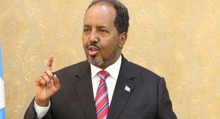 , رئيس الصومال السابق يوجه نداءً لفرماجو بالامتناع عن عرقلة سيادة القانون