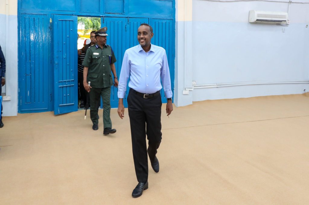 , رئيس الوزراء يتفقد موقع انتخابات مجلس الشعب الخاص بممثلي أرض الصومال
