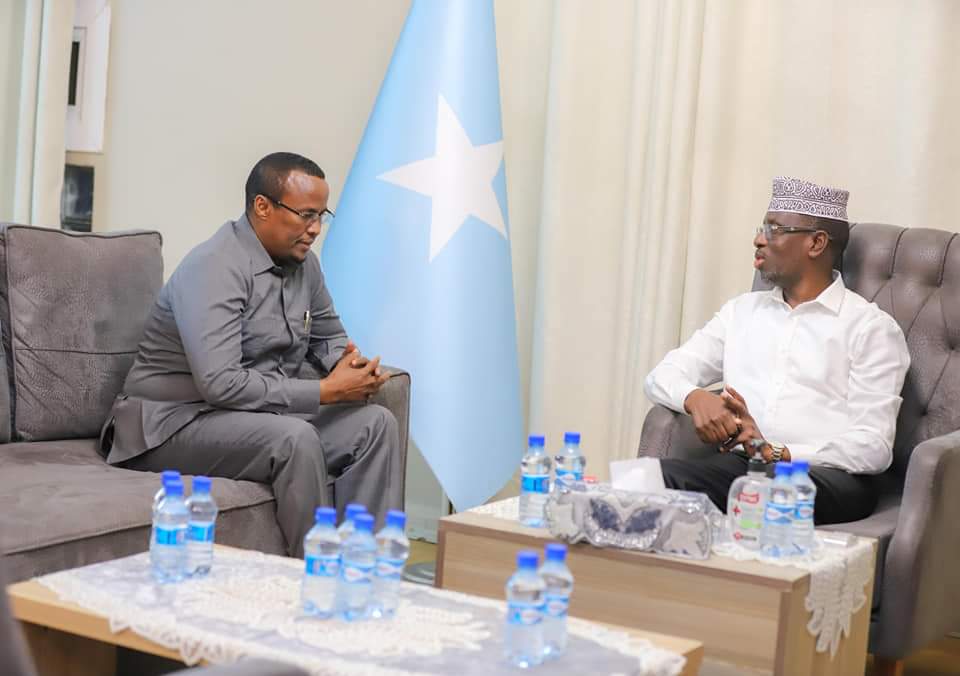 , الصومال.. زعيم اتحاد المرشحين الرئاسيين يلتقي رئيس ولاية هيرشبيلي لبحث العملية الانتخابية