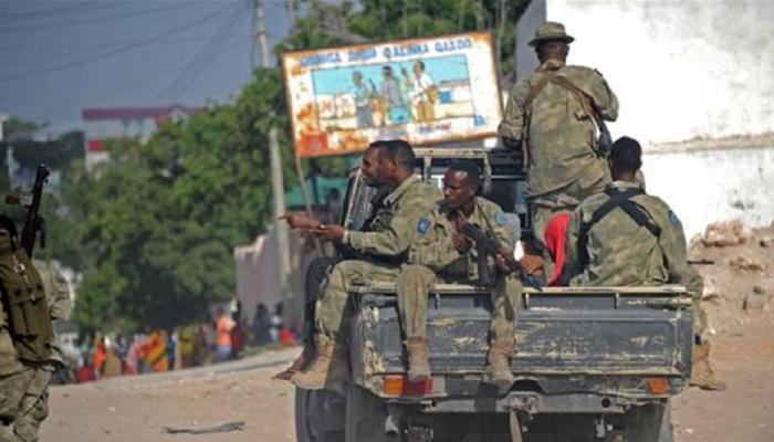 , الصومال يحبط هجمات إرهابية ويعتقل 3 من قيادات حركة الشباب