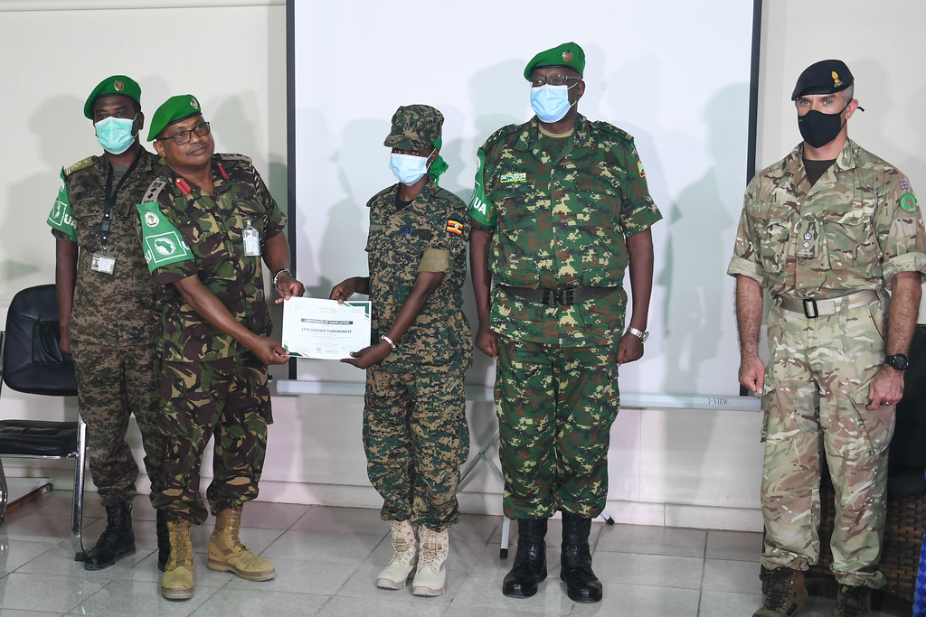 , اختتام تدريب ضباط من الجيش الصومالي وقوات &#8220;اميصوم&#8221; على جمع المعلومات الاستخباراتية