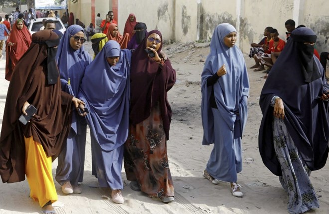 , مئات الأسر نزحت من مدينة بوصاصو شرق الصومال تعيش أوضاحا انسانية صعبة
