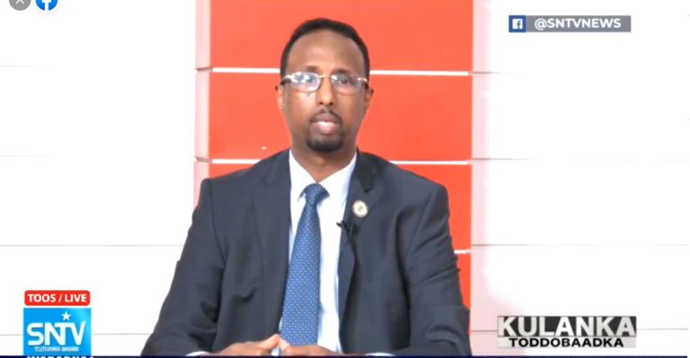 , وزير العمل: الحكومة وبرنامج الغذاء العالمي يعملان على خلق فرص عمل ومواجهة الجفاف في الصومال