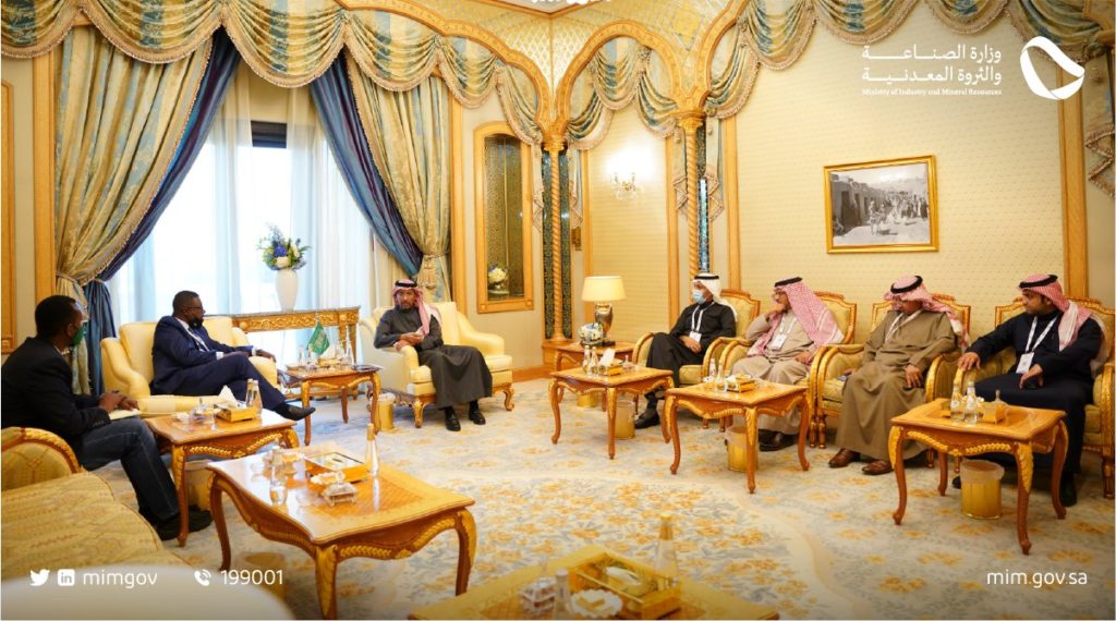 , وزير البترول الصومالي يلتقي نظيره السعودي على هامش مؤتمرالتعدين الدولي في الرياض