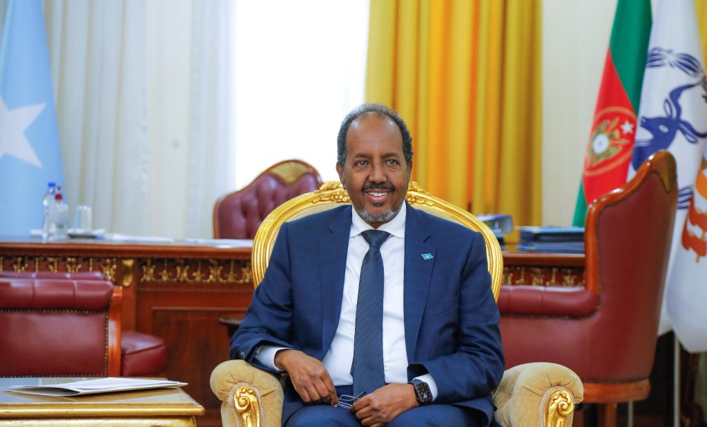 , الرئيس الصومالي يعين مستشارين له للشؤون القانونية والسياسية والبرلمانية والاقتصادية