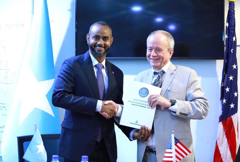 , واشنطن تقدم دعما جديدا للجيش الصومالي في حربه ضد حركة الشباب